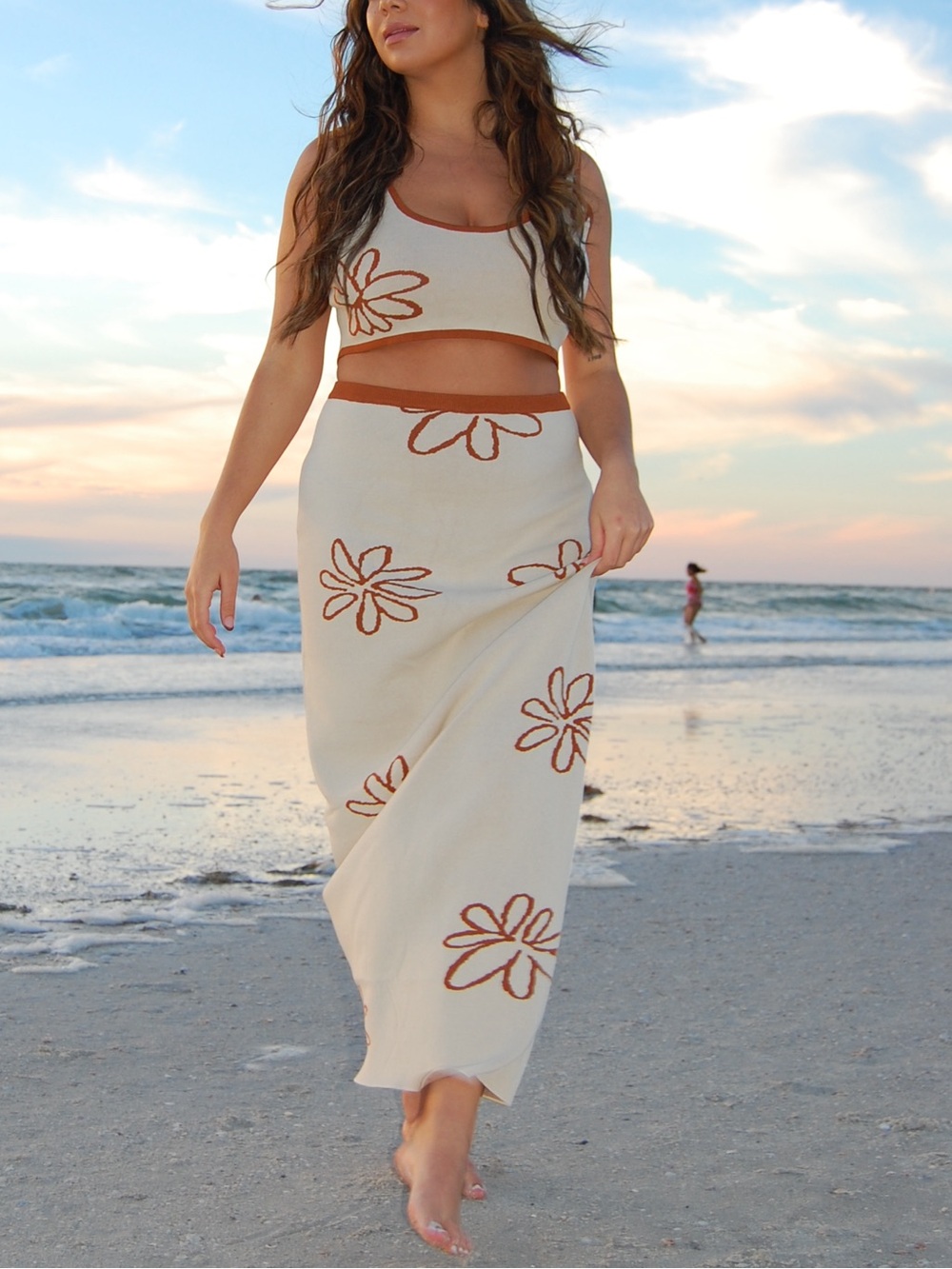 billy j Knit Two-Piece Set in Cream & Rust Daisy Motif